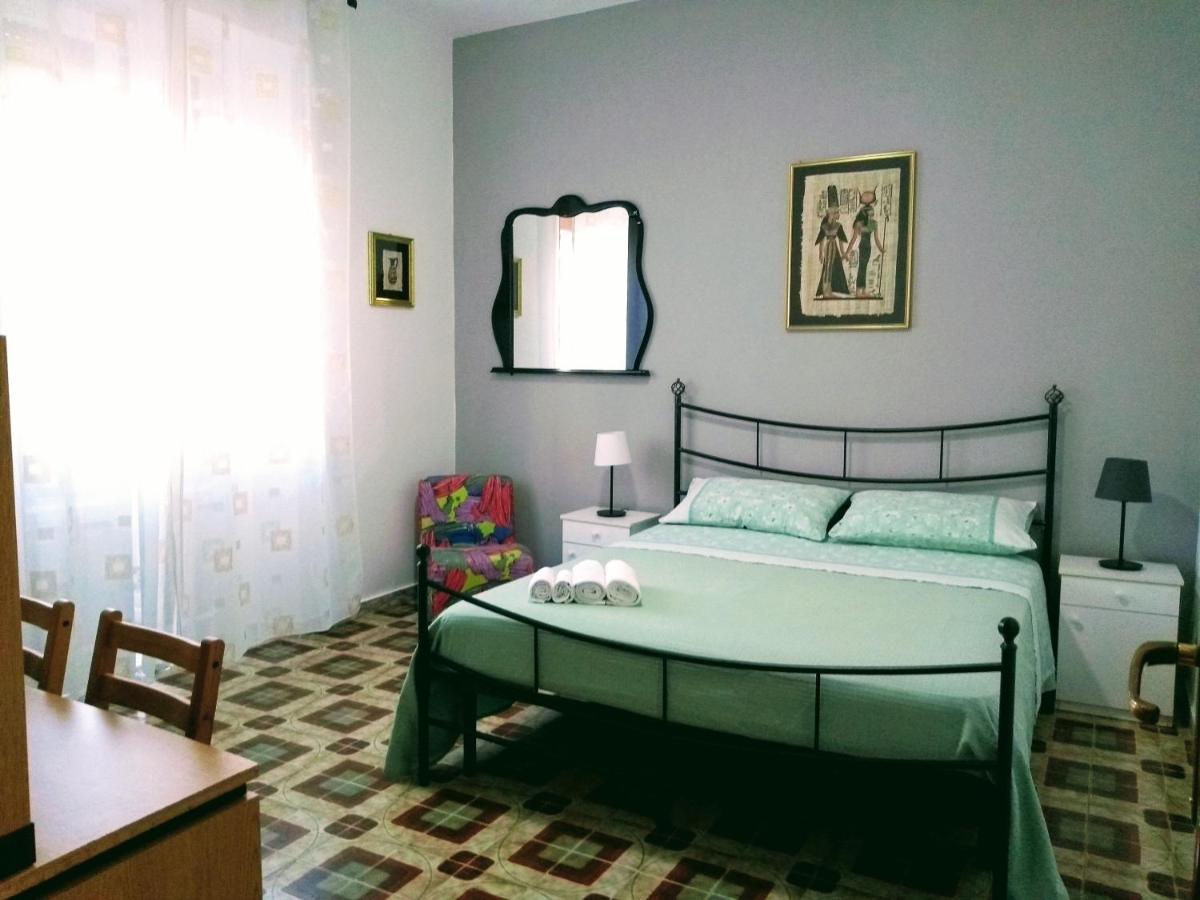 Hotel Casa Lumaki Aeroporto di Catania Fontana Rossa Esterno foto
